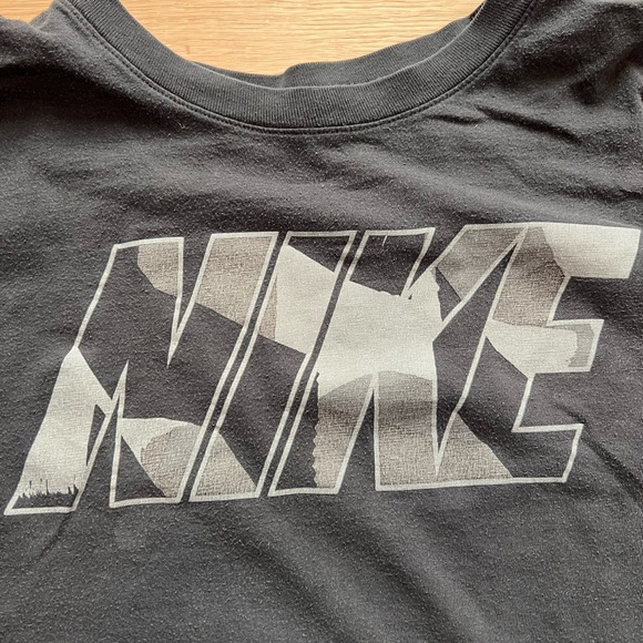 Nike L Tee Black / Gunmetal - Picture 2 of 5